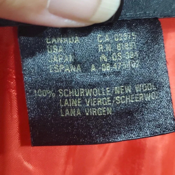 Vintage Escada red embroidered short length wool blazer - Picture 6 of 7